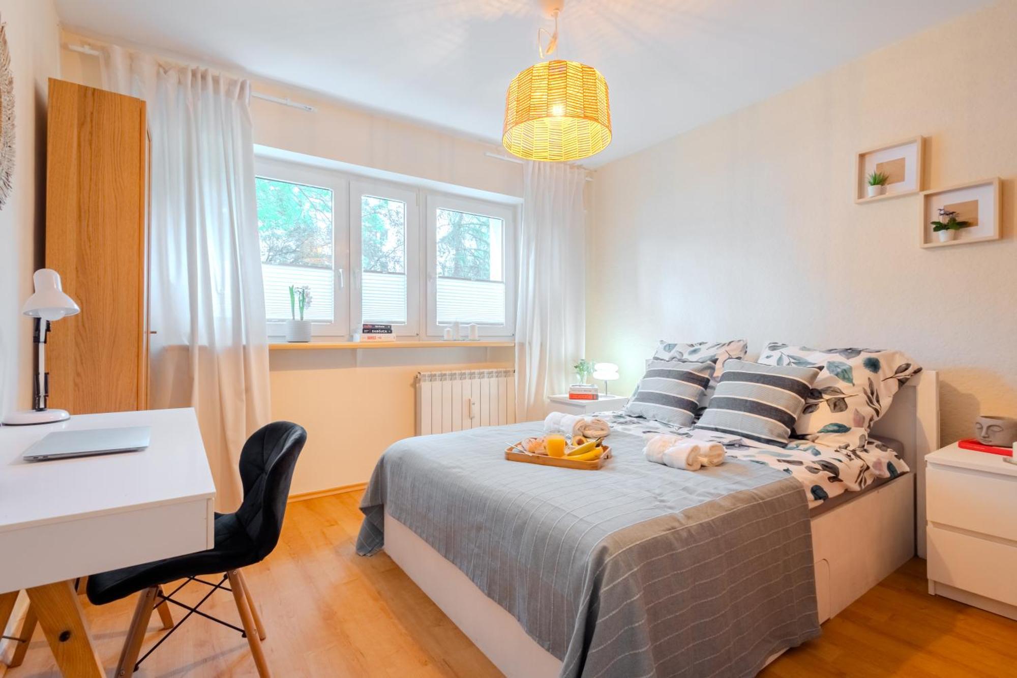 Rezydencja Filmowa- Wygodny Apartament 10 Min Od Lotniska I Centrum Apartament